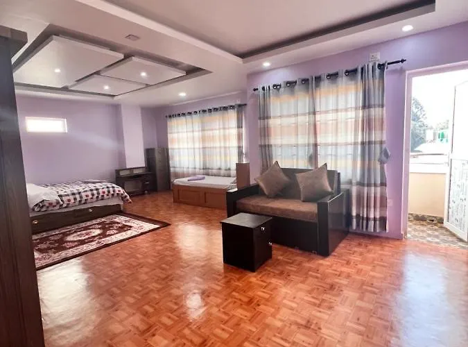 Sangita Home. 住宿加早餐酒店 *